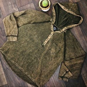 Hooded Raglan Sleeve Jumper